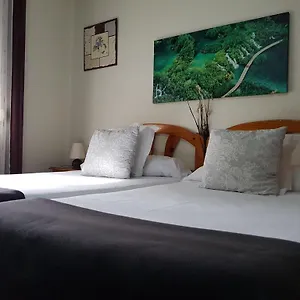  Guest house Leyre Spain